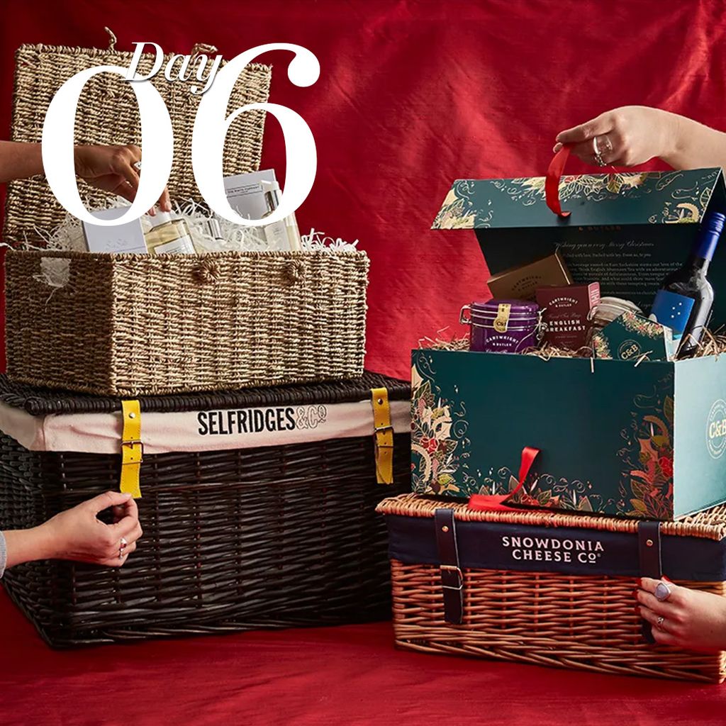 Image may contain Fun Leisure Activities and Picnic