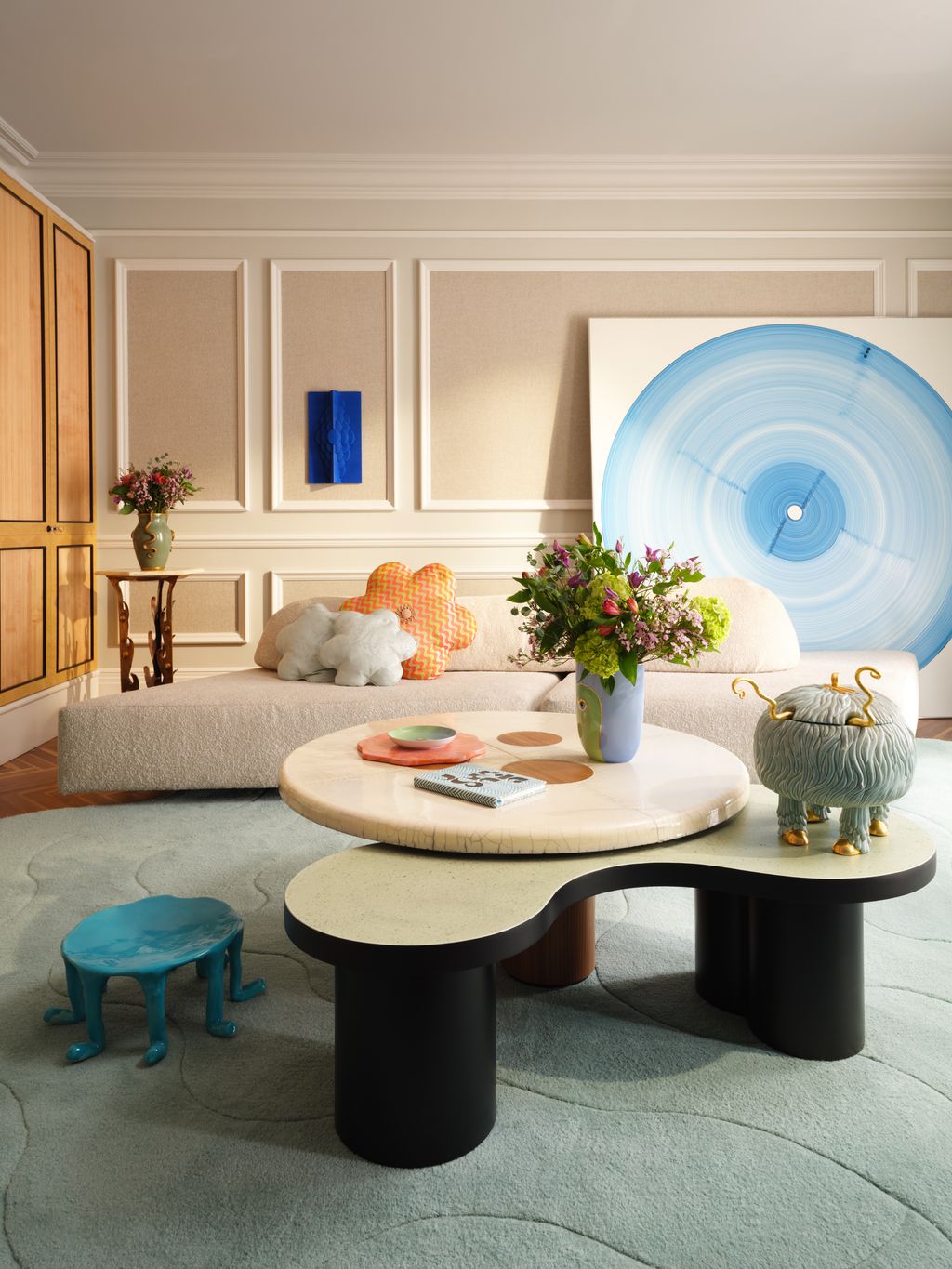 This month renowned Parisbased design studio Uchronia collaborated with the Mandarin Oriental Hyde Park and authorities...