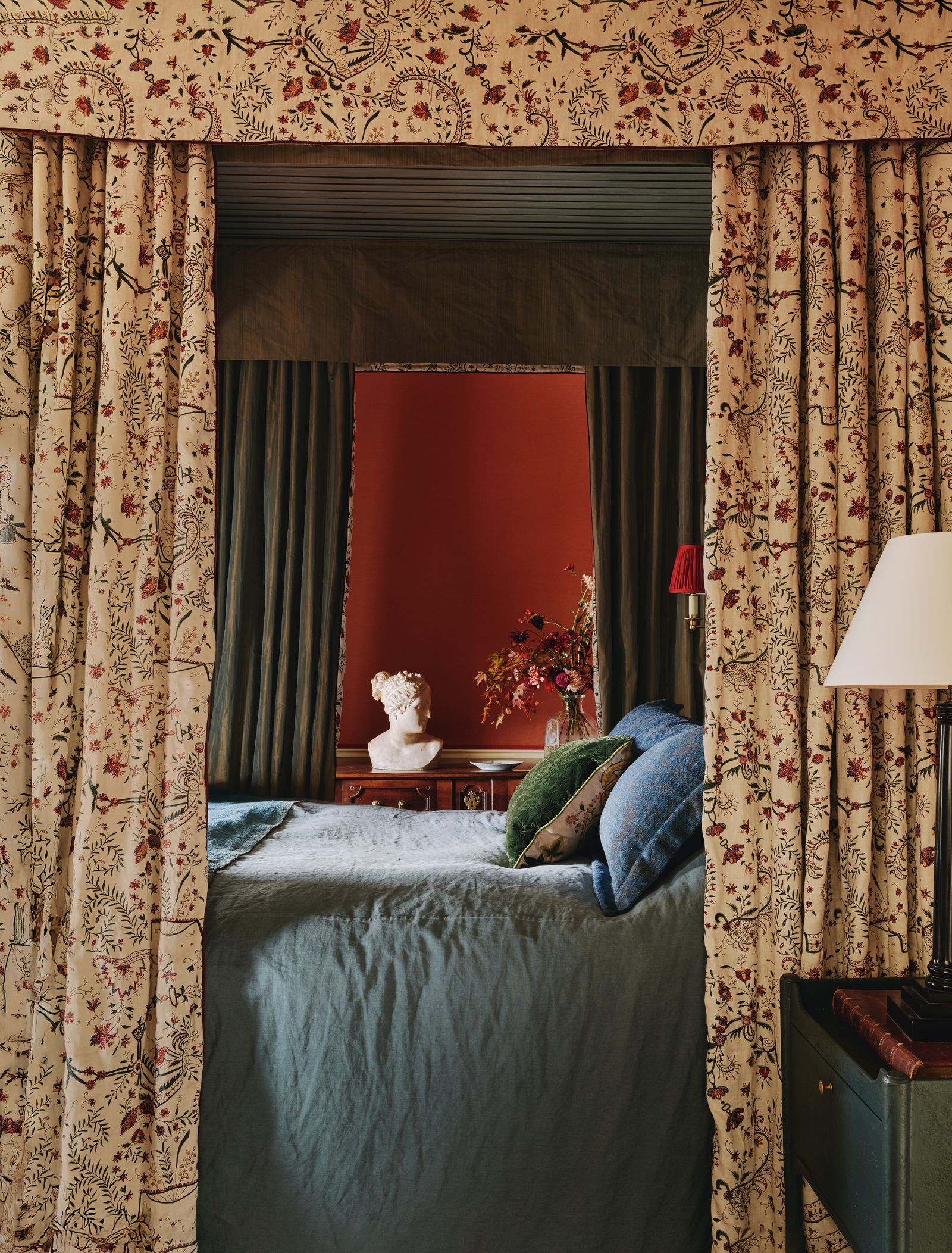 In this Hampshire house decorated by Max Rollitt a bespoke ‘Chamberlayne fourposter bed is hung with Pierre Freys...
