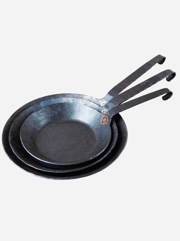 Image may contain Cooking Pan Cookware Frying Pan and Smoke Pipe